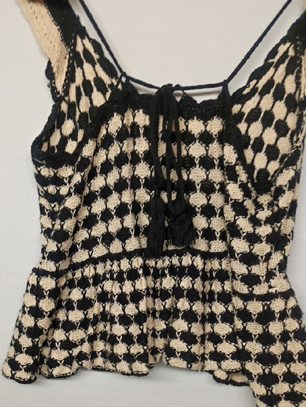 saltwater LUXE Black & Cream Crochet Peplum Crop Top - Picture 8 of 9